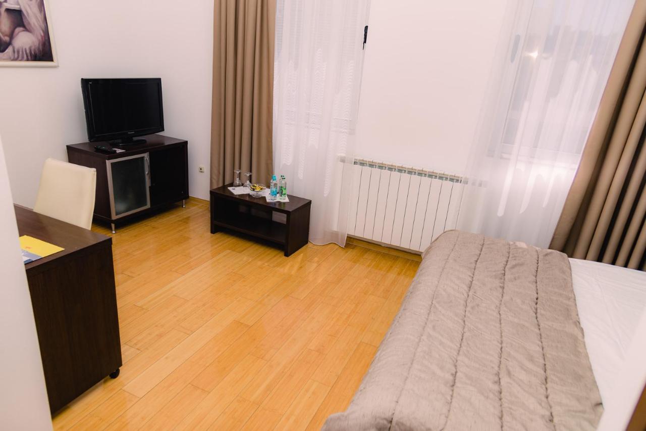 Hotel Novak Zvornik Ngoại thất bức ảnh